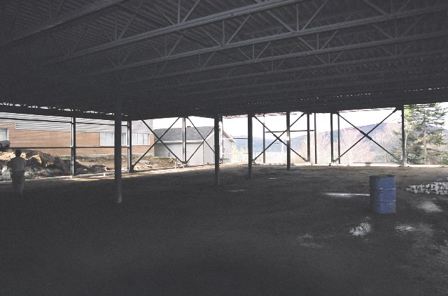 Pr&eacute;paration pour les planchers de b&eacute;ton.