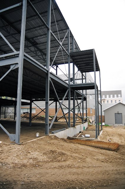 Pr&eacute;paration pour les planchers de b&eacute;ton.