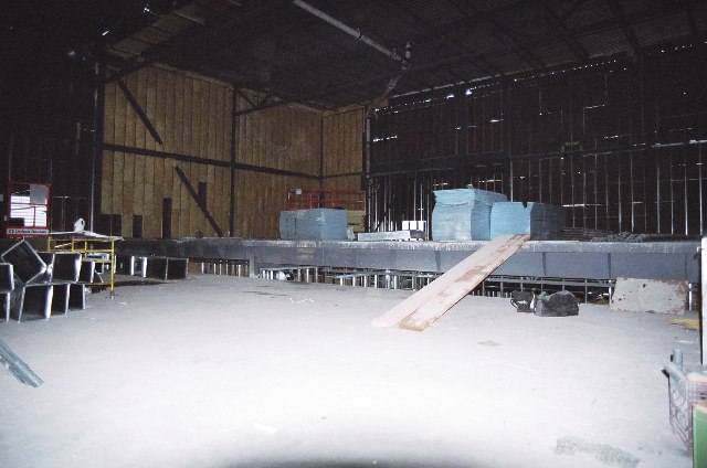 Murs int&eacute;rieurs et divisions des classes.