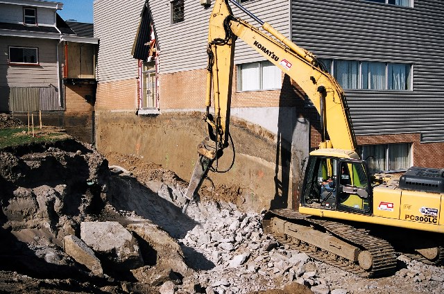 Encore le pic dans le roc...