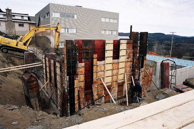 Fondations vues du sol