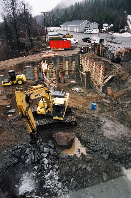 Fin du pic dans le roc...