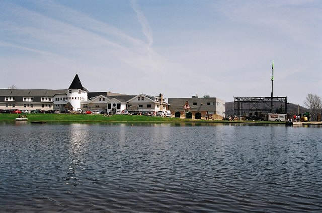 Vues panoramiques de la structure.