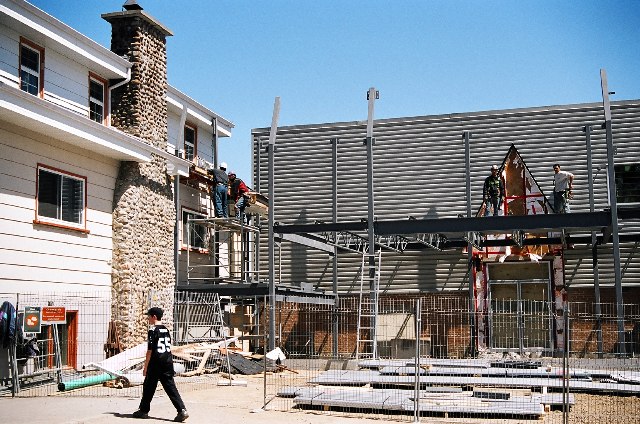 Structure de la fa&ccedil;ade et nouveau corridor
