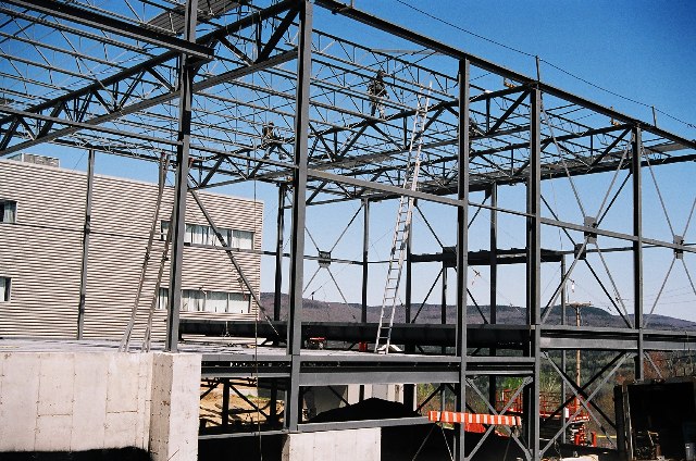 Structure de la fa&ccedil;ade et nouveau corridor